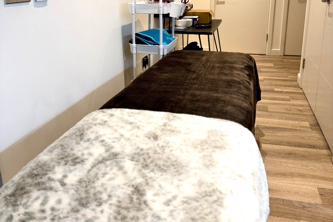 Omara Clinic, East Croydon, London
