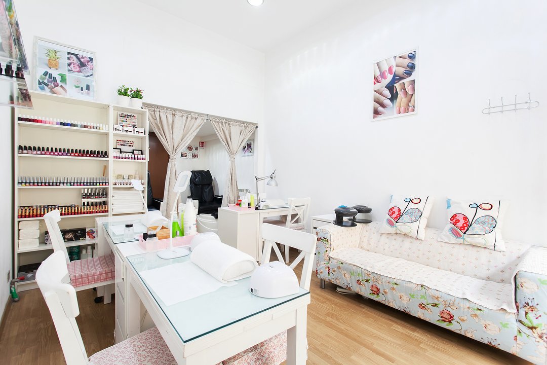 Arte Romantica Nail Salon, Loreto, Milano