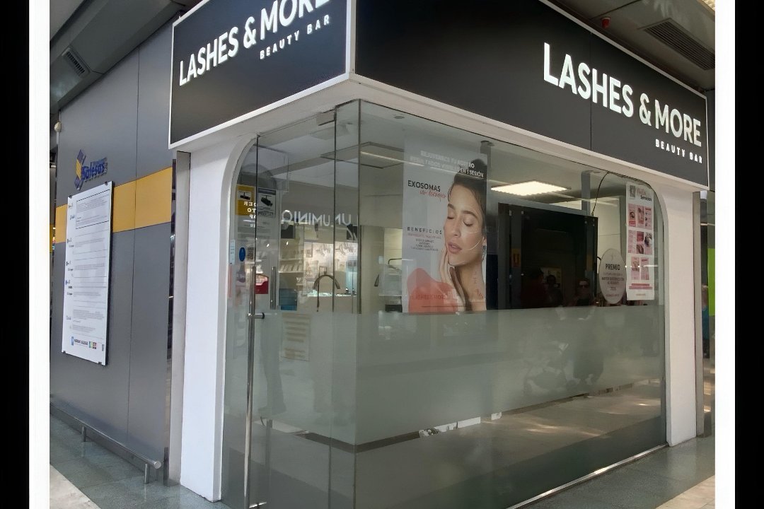 Lashes and More Oviedo, Oviedo
