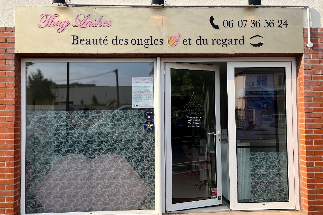 Thuy Lashes, Plaisir, Yvelines