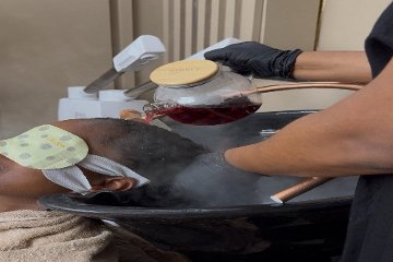 Carved Beauty Salon