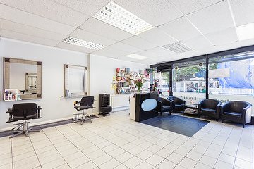 Reflexion Hair Salon Walthamstow