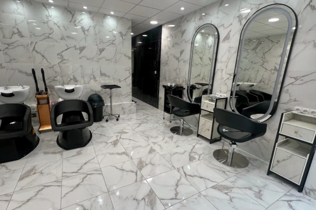 Parisian Glam, Rue Saint-Charles, Paris