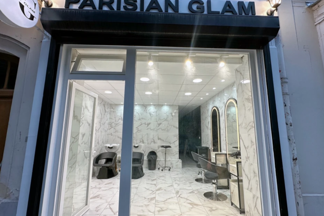 Parisian Glam, Rue Saint-Charles, Paris