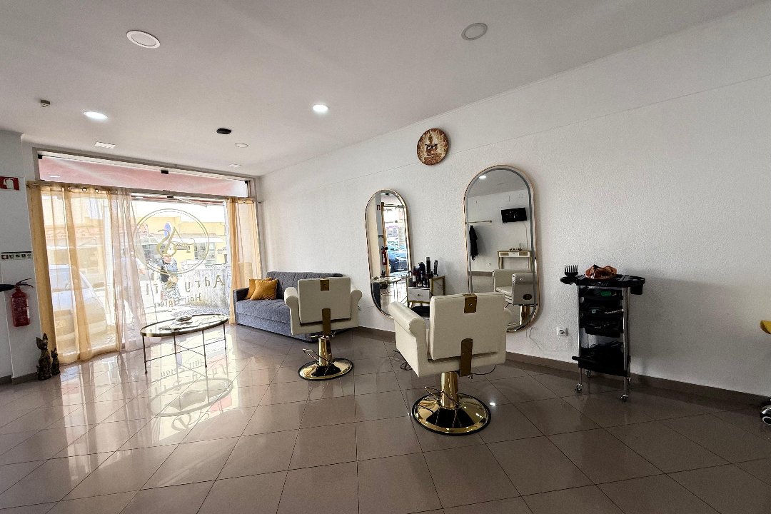 Adry Silva Hair Salon, Amora