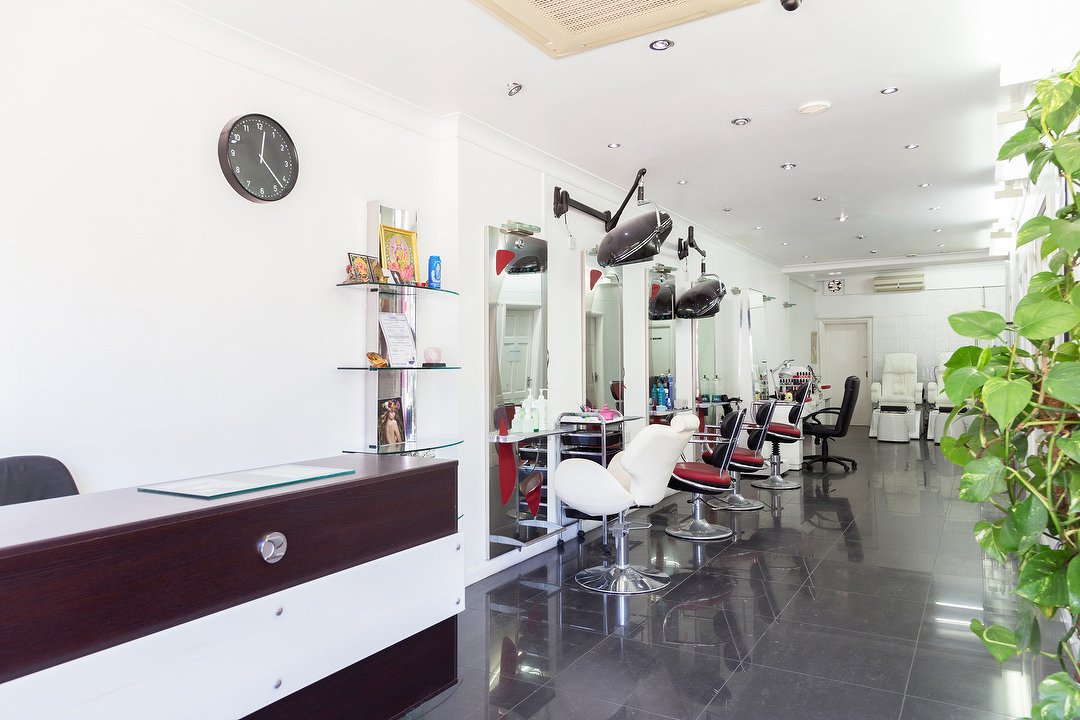 Glamour U, Harrow, London