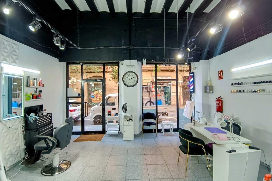 Barbería & Nails Otro Level, Ciutat Vella, Barcelona