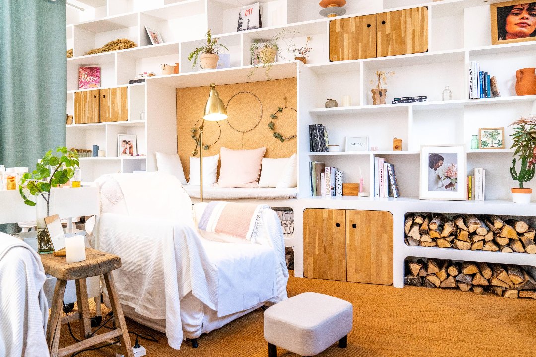 Seasonly - Skin Studio Paris Lune, Rue Saint-Denis, Paris