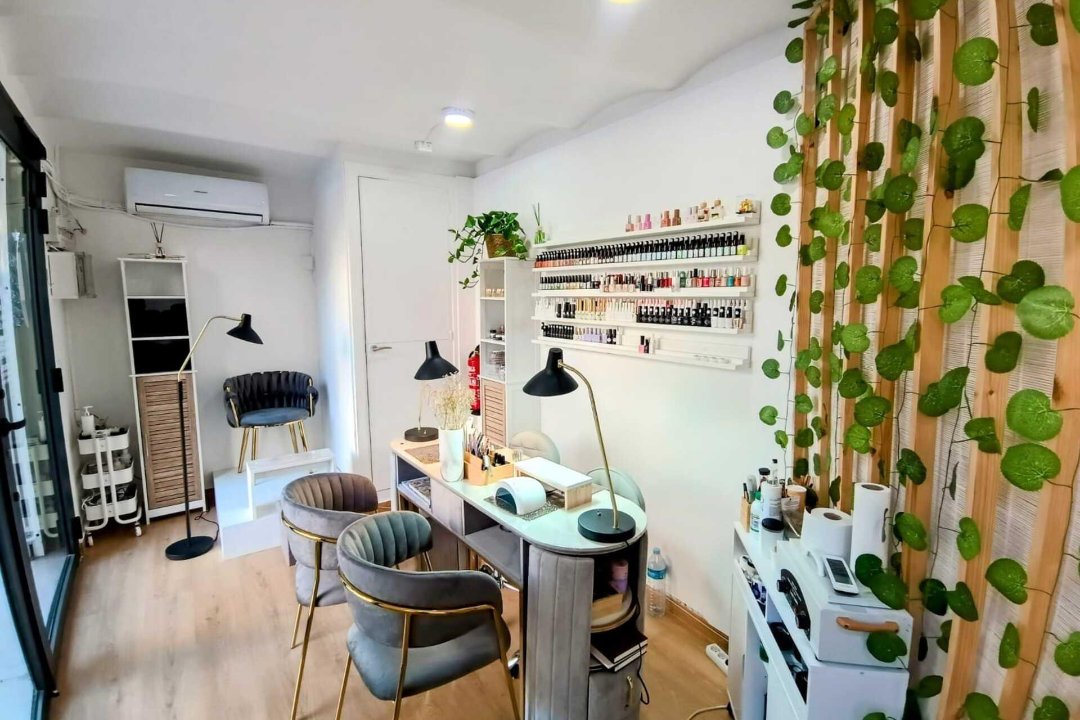 Lu Fernández Nail Designer & Estética, Av. de Mistral, Barcelona