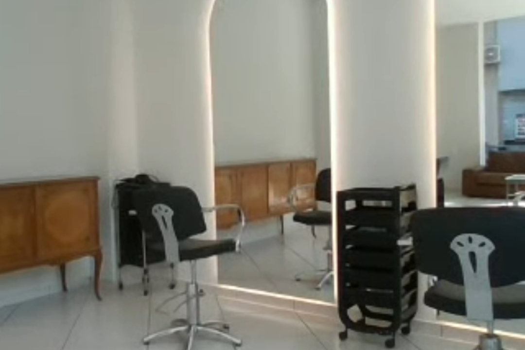 Trim & Treat, Galatsi, Αττική
