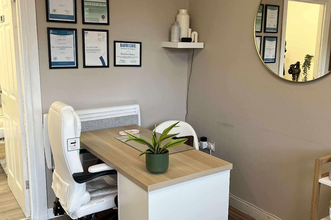 LashedByCarmenS, West Bromwich, Birmingham