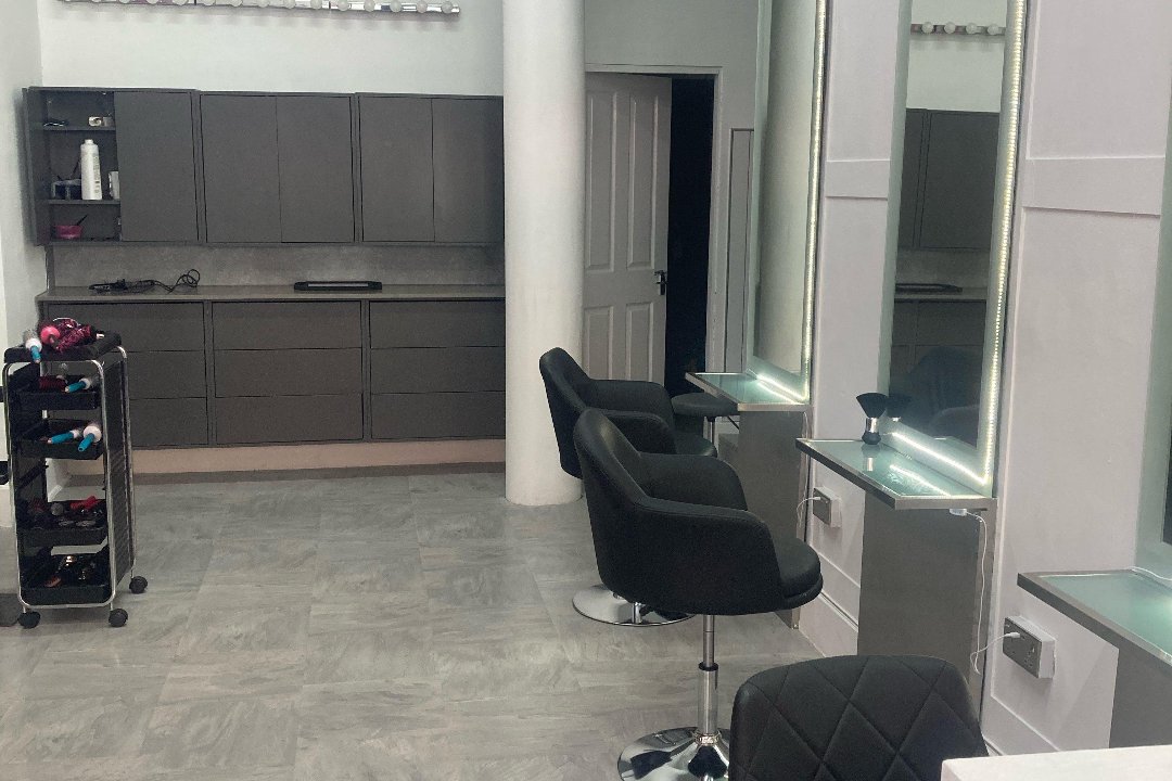 Hair by Susan  based at Elegant Styles Studio, Yoker, Glasgow