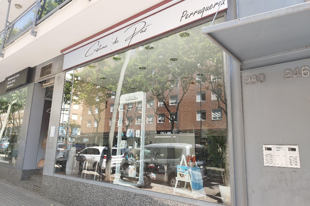 Cristina de Paz Peluquería, Dalt la Vila, Badalona