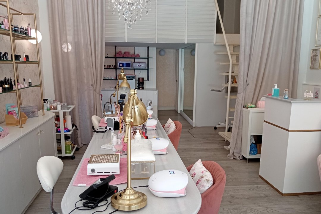 Sophie's Nails Salon, Analipsi, Thessaloniki