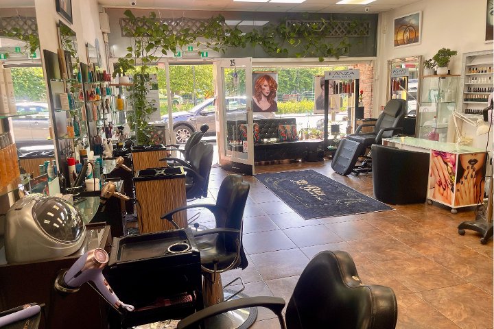 Jessica Nicole Hair Design - Coiffure 25 Queens Way - Photo de galerie - OneBooking