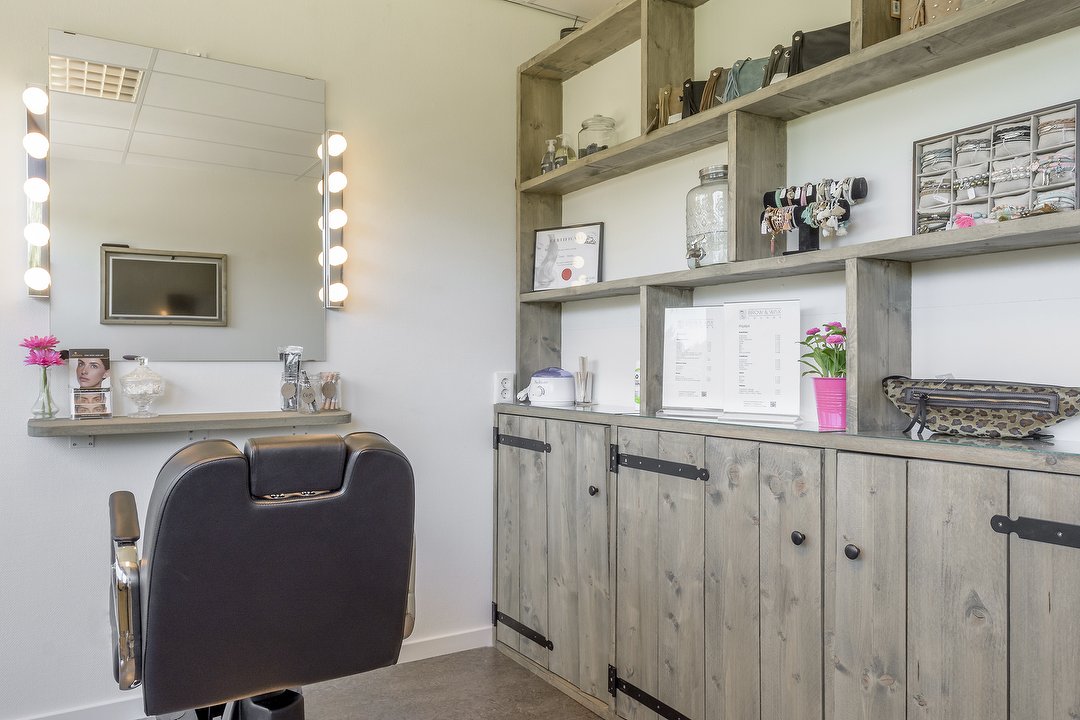 PMU Studio Skin Art, Zaandam, Noord-Holland