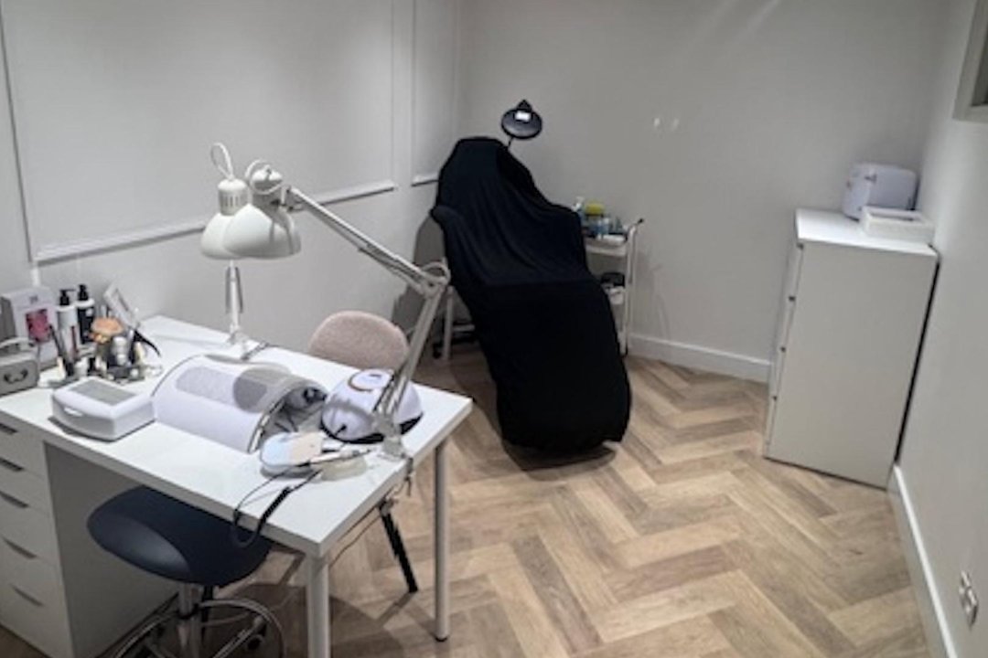Naomi's Beautyplace, Stratum, Eindhoven