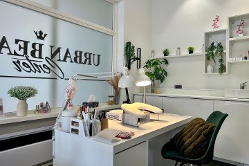 Balyi Nails