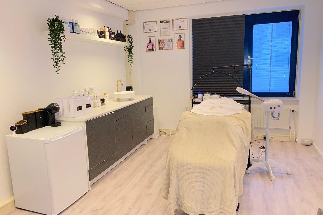 GiGi Glow studios, Holendrecht, Amsterdam