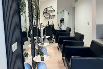 The Hair Space by Jona