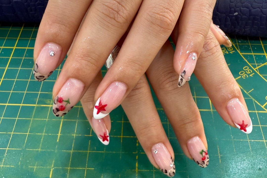 TOP Nails studio, Rue de Maubeuge, Paris
