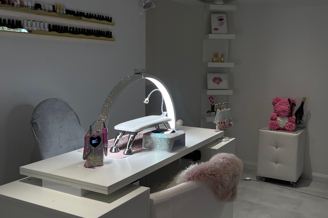 Luna Beauty, Bergdietikon, Kanton Aargau