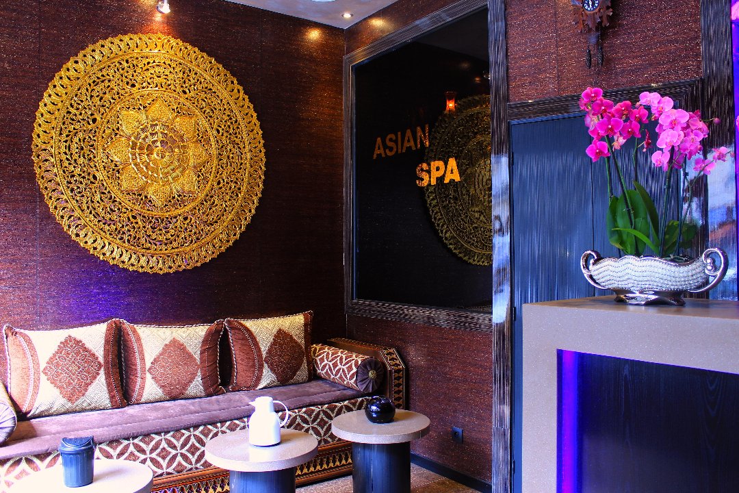 Asian Spa - Parrot, Av. Ledru Rollin, Paris
