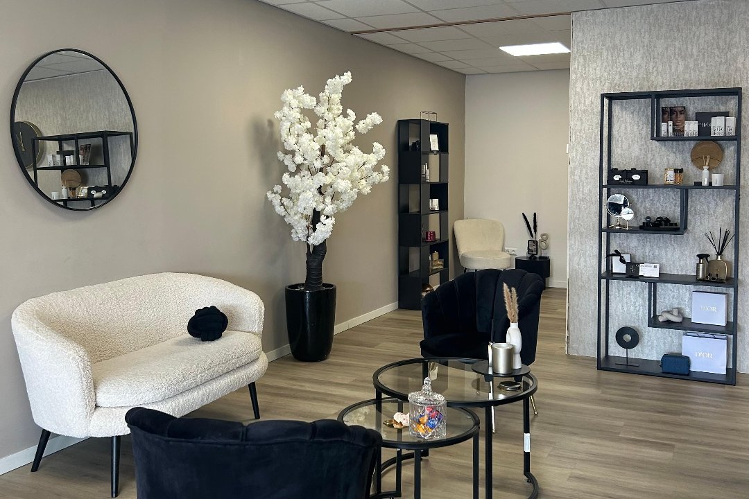 FULLY FABULOUS, Hoofddorp, Noord-Holland