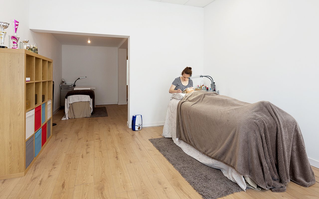 Brow Bars near Flixton, Trafford Treatwell