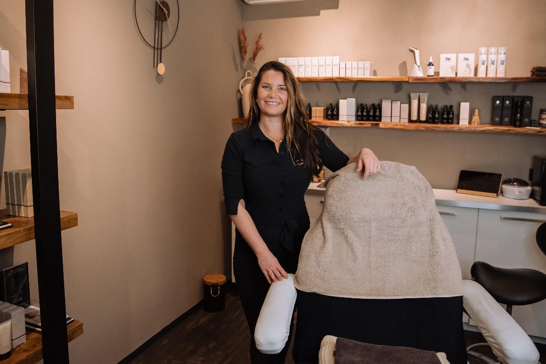 LS Beauty 21, Hillegom, Zuid-Holland