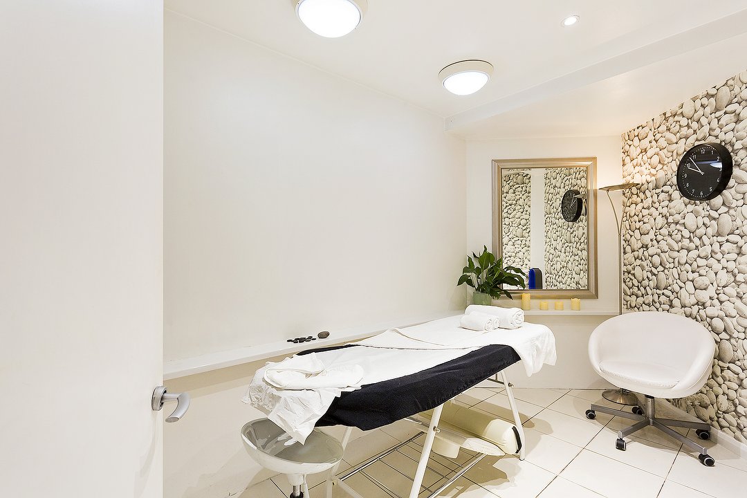 Vaiva's Beauty, Mayfair, London