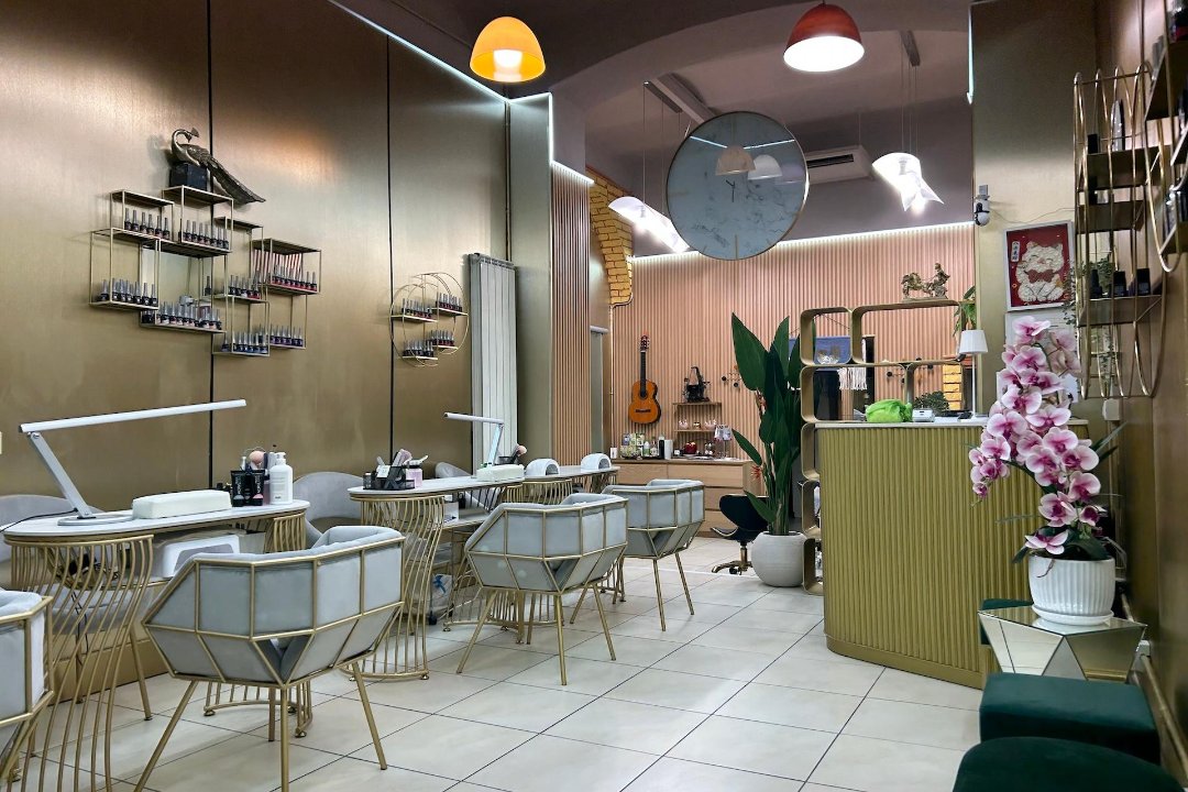 Centro estetico Phoenix, Sarpi, Milano