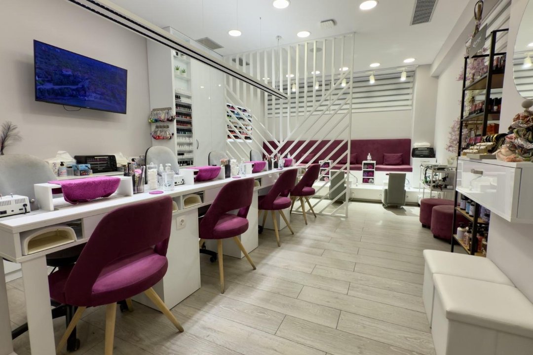 Fani's Wonders, Keratsini, Piraeus