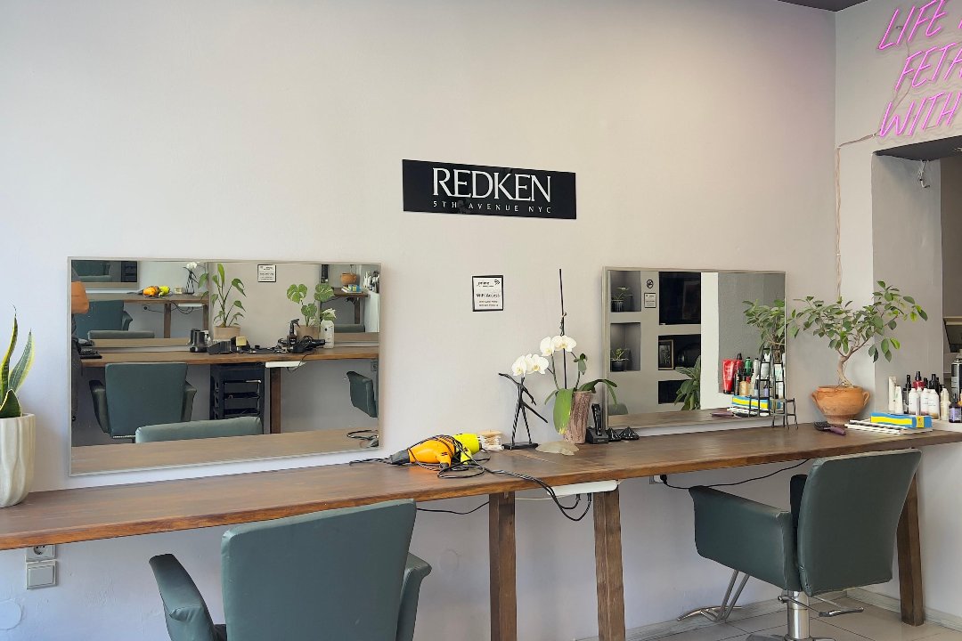 Prime Beauty Salon SKG, Kentro Thessalonikis, Θεσσαλονίκη