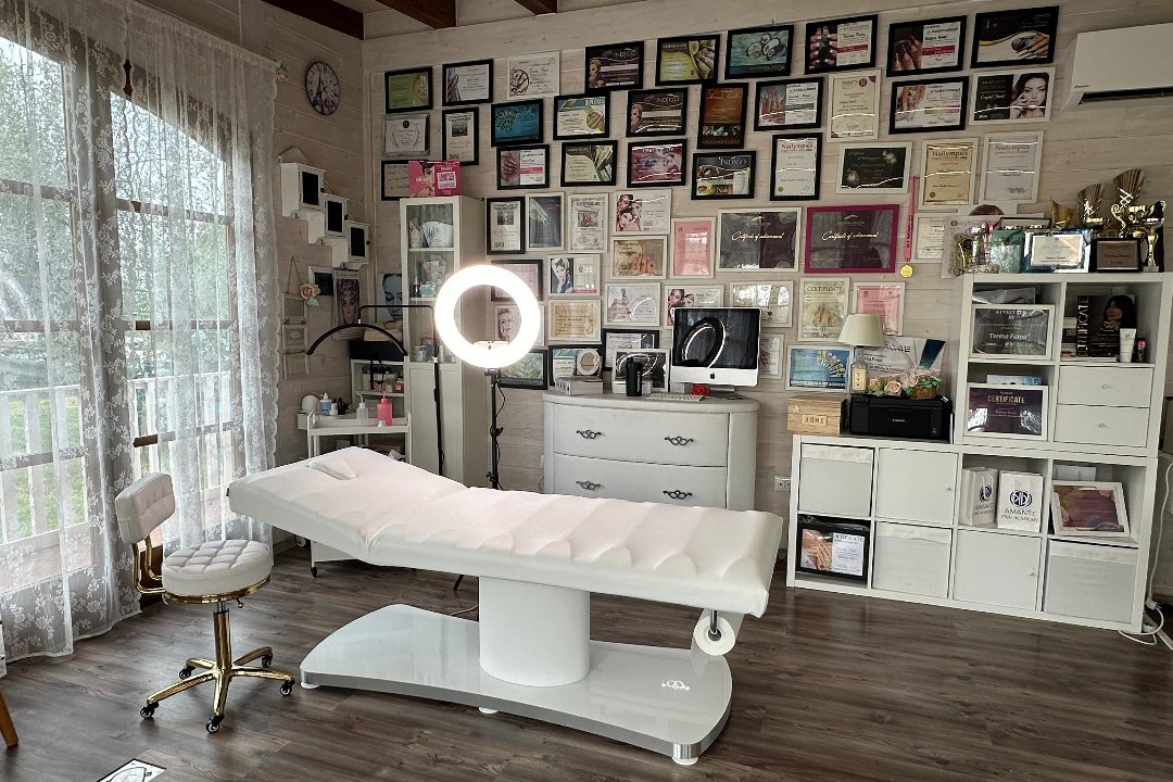 Teresa Famà Lash&Brow, Vetralla, Lazio