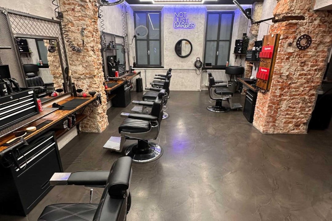 Garage 10 Studio - Pavia Piazza Petrarca, Pavia, Lombardia