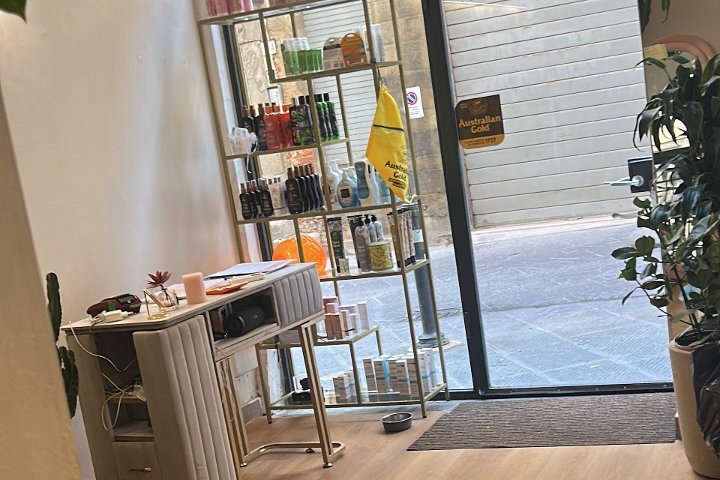 Centro Estetico Mari - Onglerie Arezzo AR - Photo de galerie - OneBooking