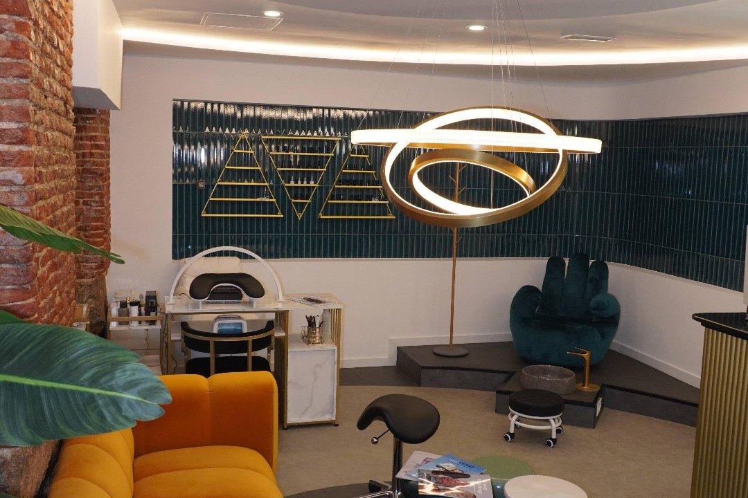 PELUQUERIA UNISEX ACACIO SALON, Chueca, Madrid