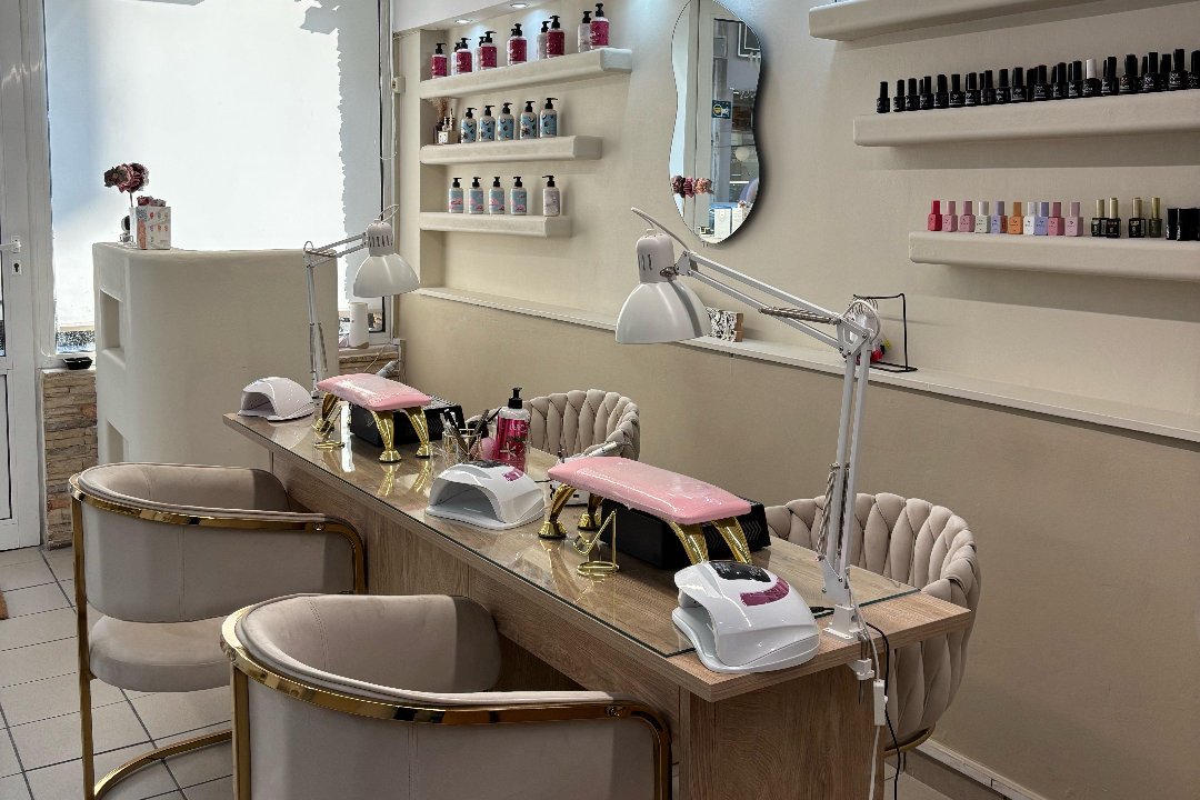 Nails Noir, Kallithea, Αττική