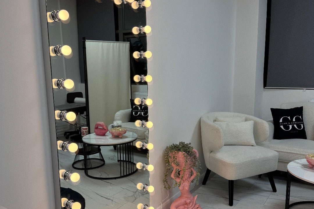 Glam & Gorgeous Studio, Stonebridge, London