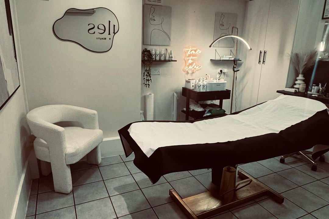 Jules Wax & Beauty, Balham High Road, London