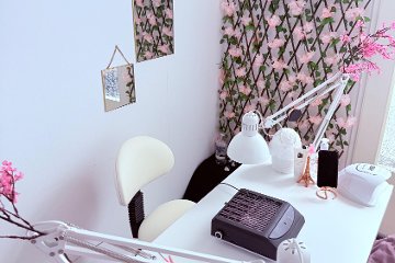 Classy nails lounge
