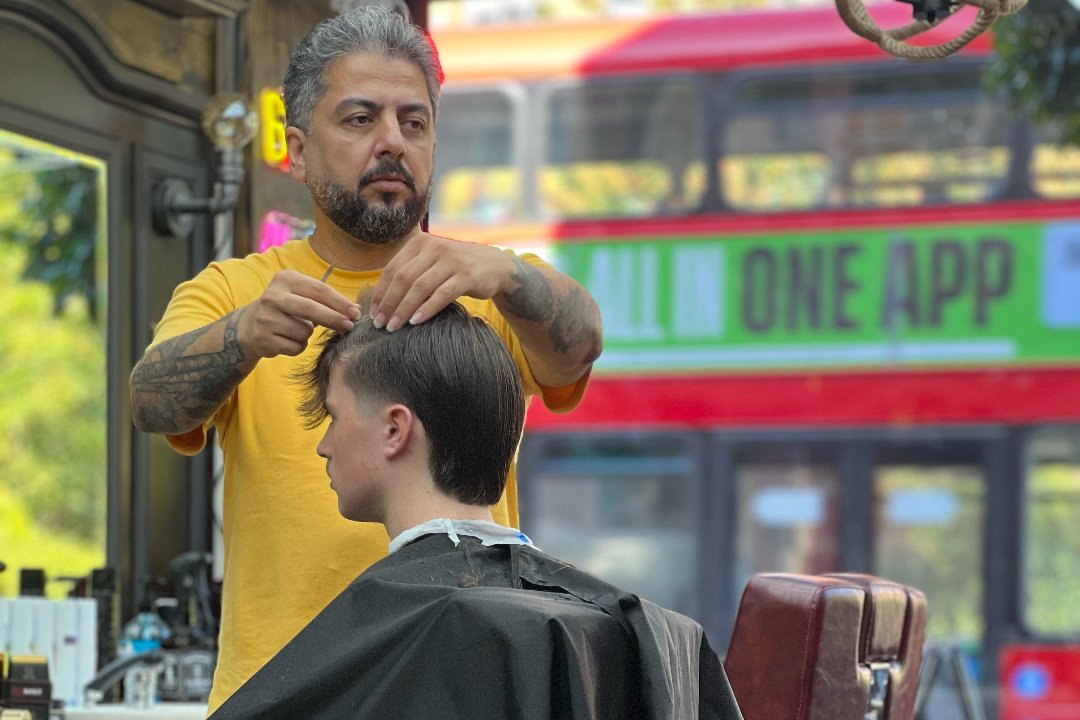 Persepolis Salon unisex & Barbers, Turnham Green, London