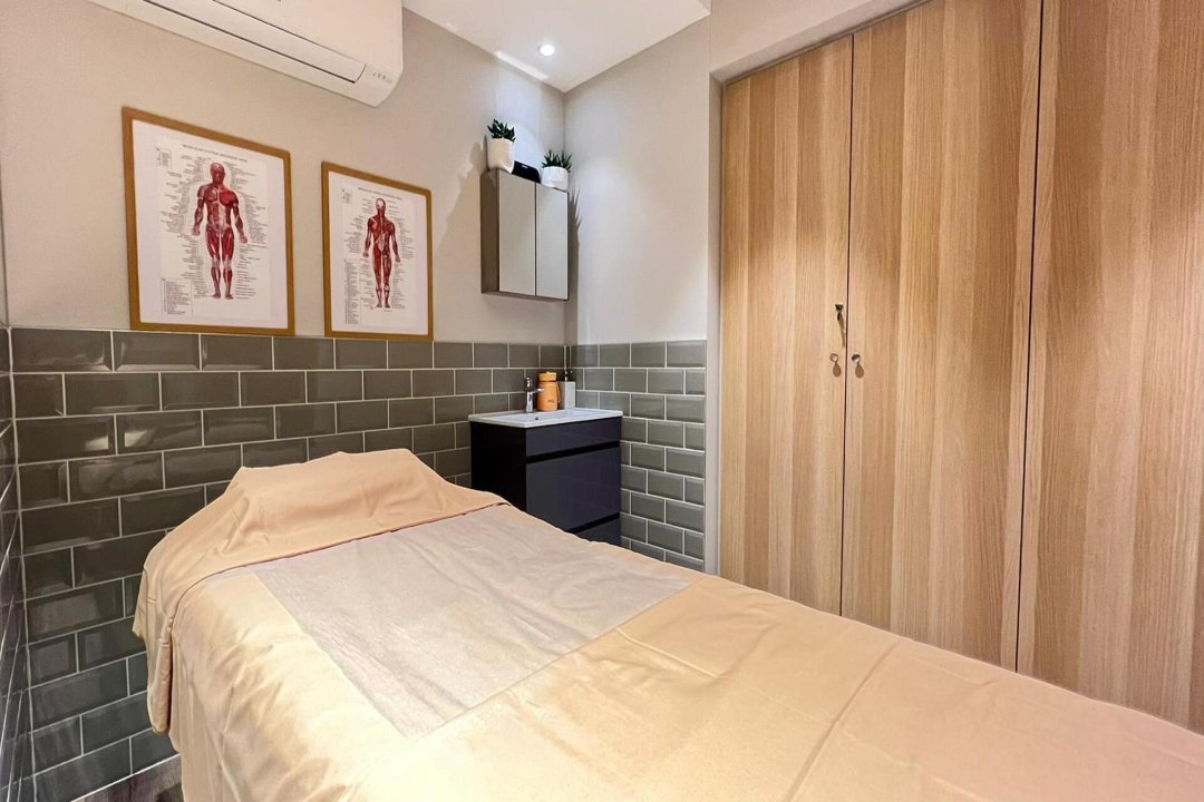 Aura Massage and Cupping Clinic, British Library, London