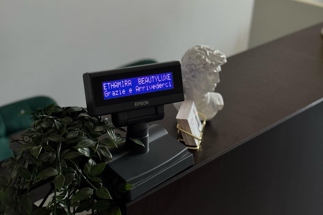 Ethamira Beautyluxe, Pelucca - Villaggio Falck, Lombardia