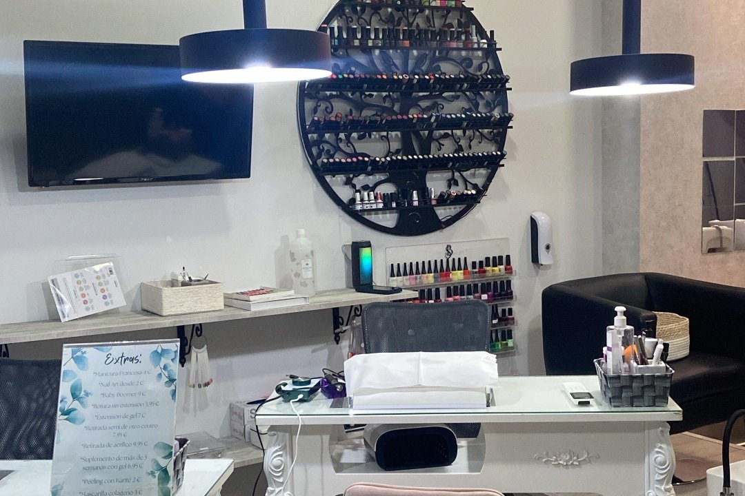 Sasha Beauty Salon, Moscardó, Madrid