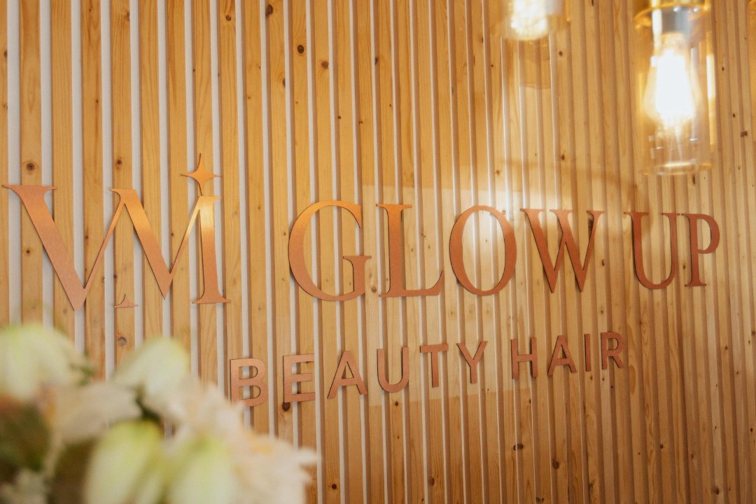 VM Glow Up Beauty Hair, Antiga Freguesia de Cascais, Distrito de Lisboa