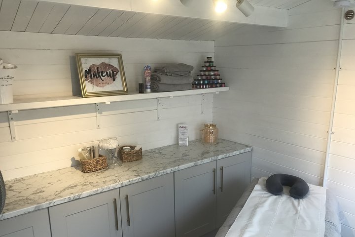 Beauty by Laura - Épilation Home Salon - Photo de galerie - OneBooking