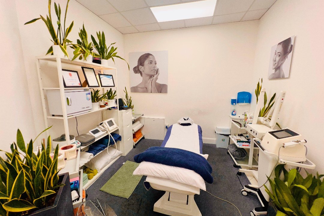 Range and Restore Sports Massage, Waterlow Park, London