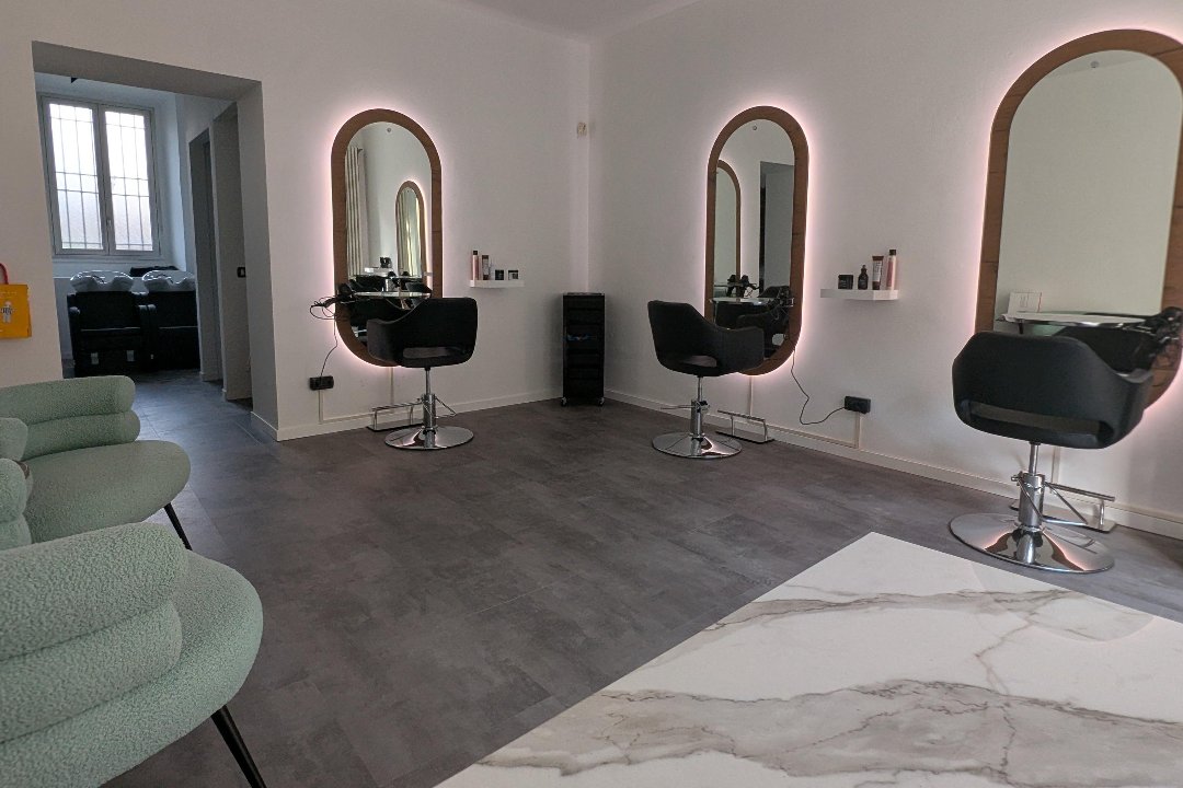 IA.MO Parrucchieri, Monza, Lombardia